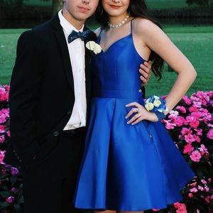Royal blue Jovani homecoming dress